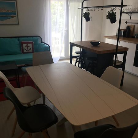 Land And Sea Apartman Primošten Kültér fotó